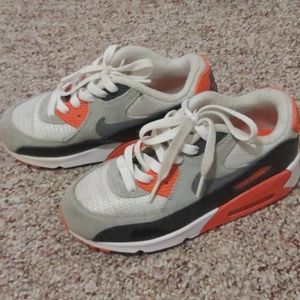 Air max kids good condition size US 1Y, UK 13.5